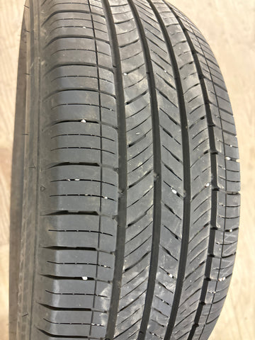 4 x P235/65R17 104H Kumho Crugen HP71