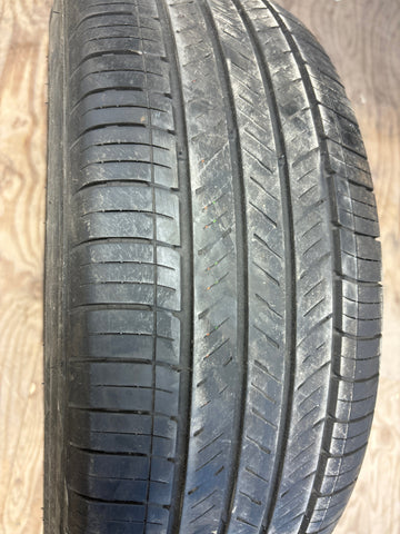 4 x P235/65R17 104H Kumho Crugen HP71