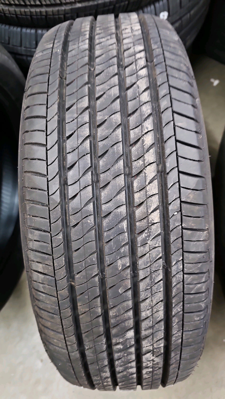 4 x P205/55R17 91V Firestone FT140