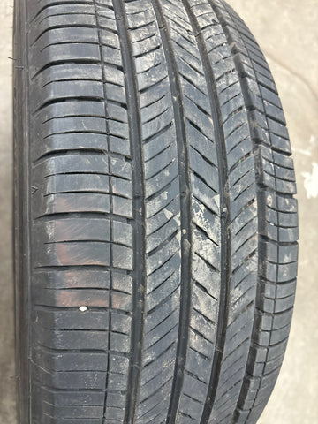 4 x P235/65R17 104H Kumho Crugen HP71