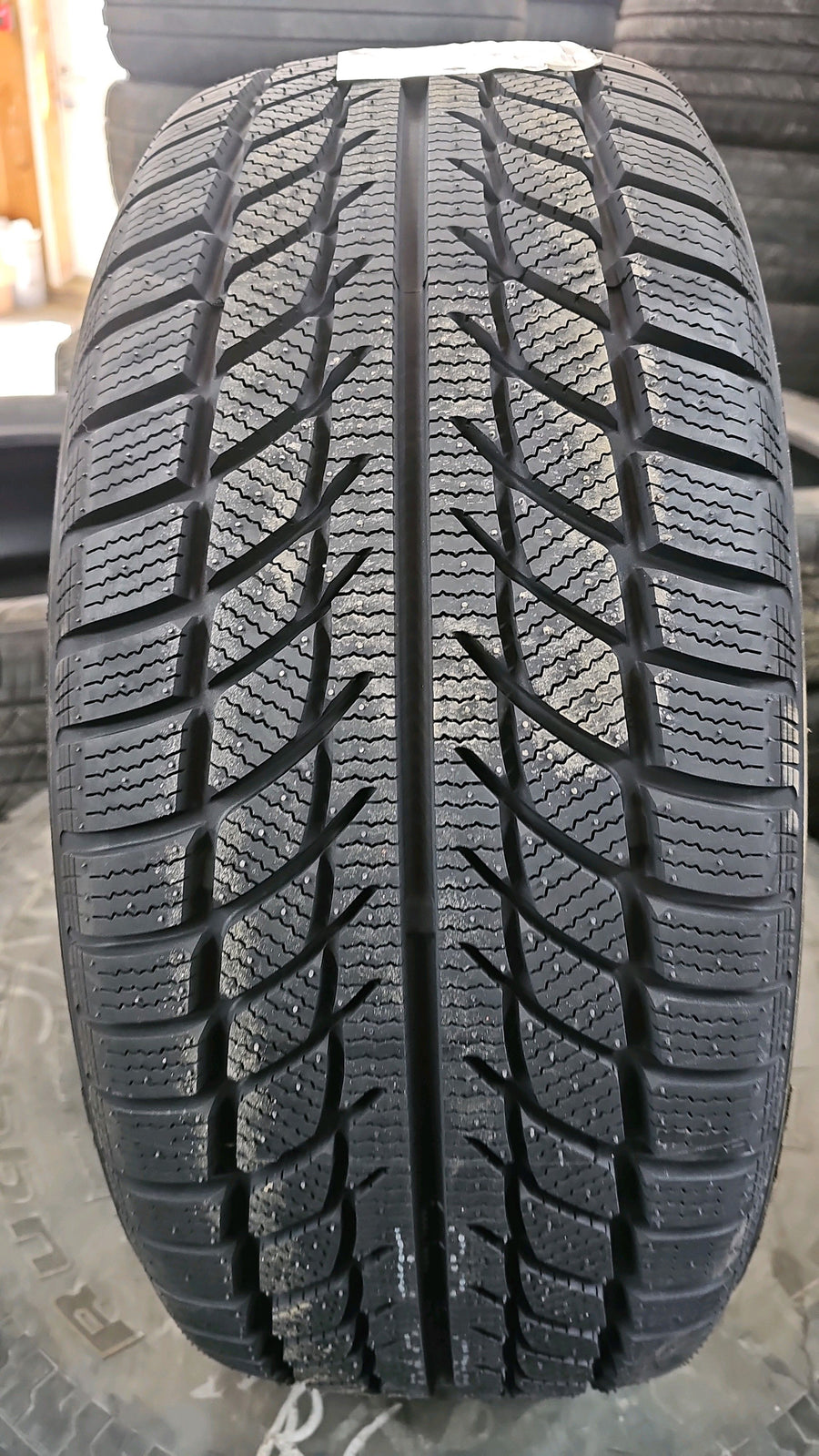 4 x P225/45R18 95V Westlake SW608