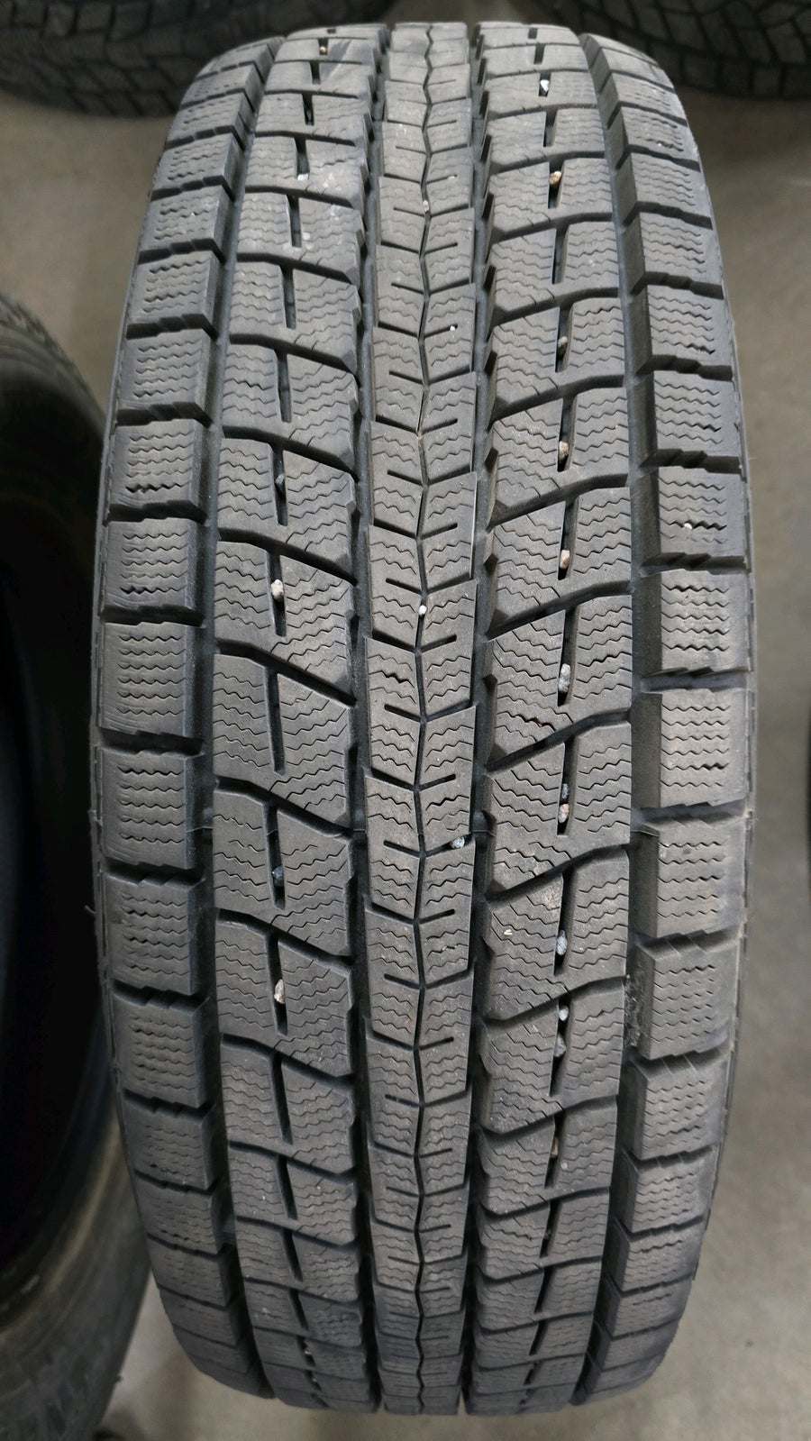 4 x P215/70R16 100R Dunlop Winter Maxx SJ8