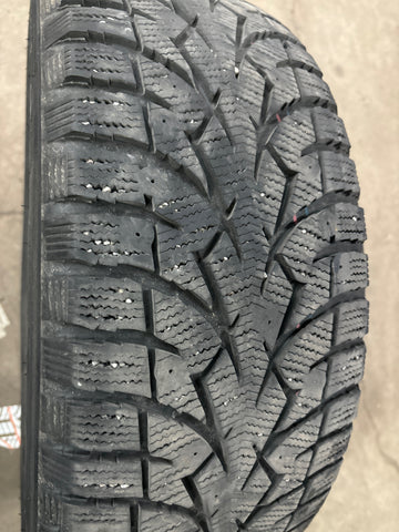 4 x P215/55R17 98T Toyo Observe G3 ice