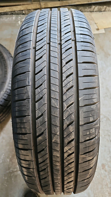 1 x P215/65R17 99H Laufenn G Fit AS