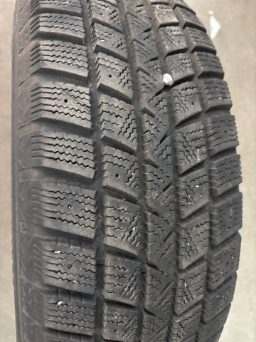 4 x P215/65R16 98T Goodyear Winter Command