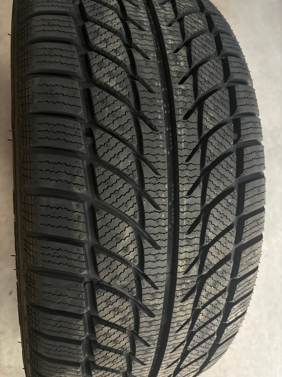 4 x P235/45R18 98V Westlake SW608