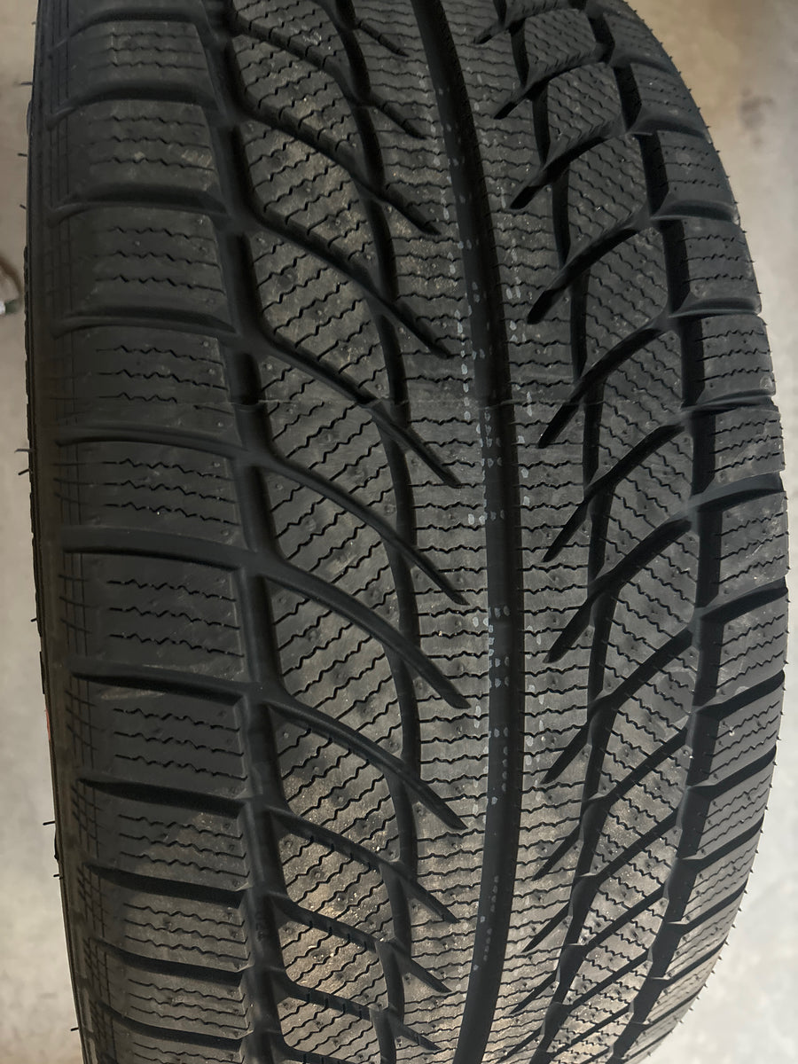 4 x P235/45R18 98V Westlake SW608