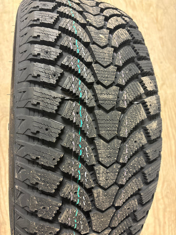 4 x P265/60R18 114S Maxtrek Trek M900 ice