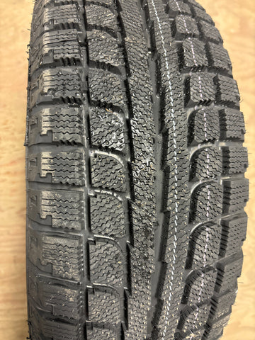 4 x P215/60R16 95T Maxtrek Trek M7