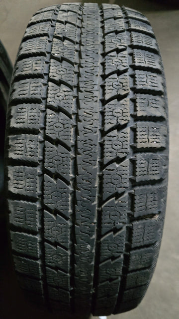 2 x P225/60R17 99T Toyo Observe GSi5