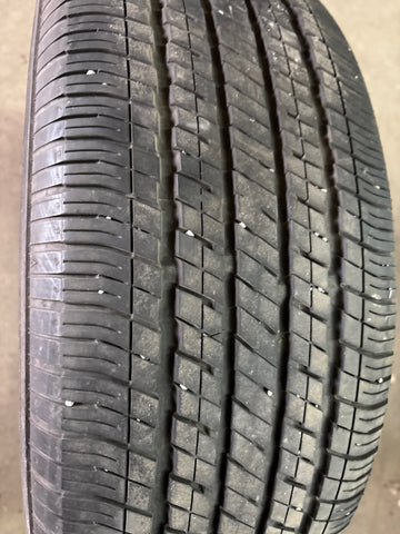 2 x P235/65R17 104T Yokohama Avid S34