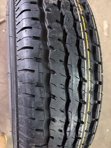 1 x ST205/75R15  Autre Galaxy Road Rider ST IV