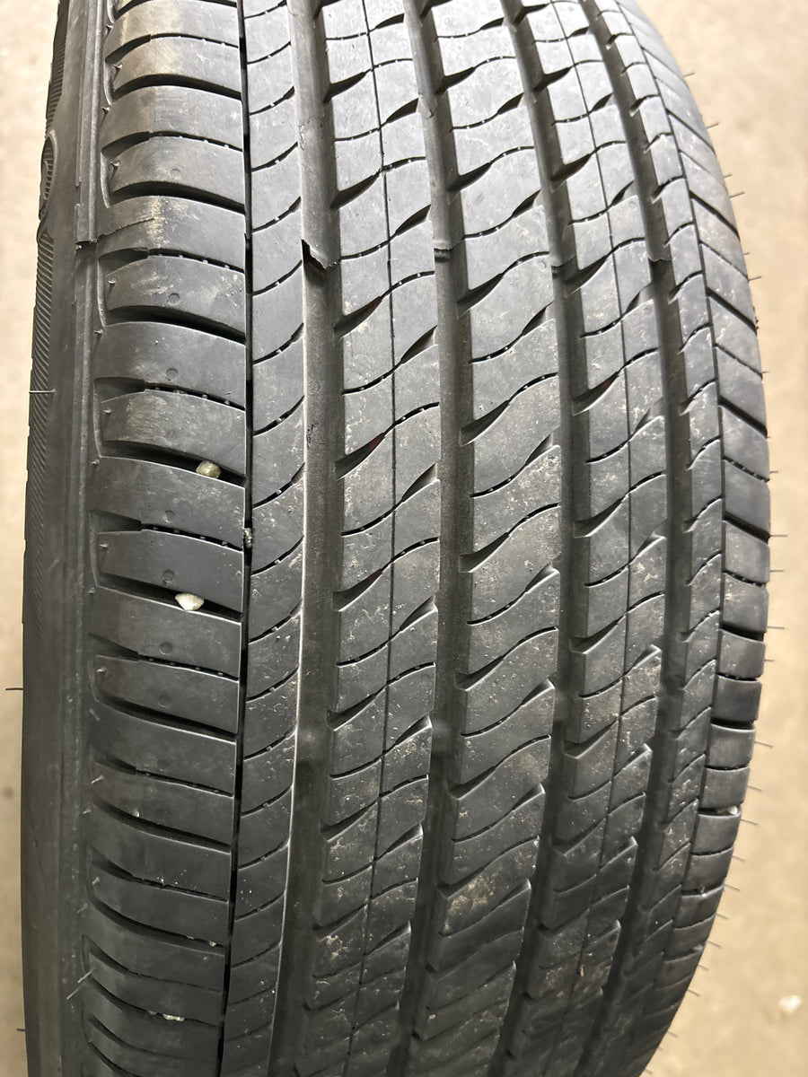 4 x P205/55R17 91V Firestone FT140