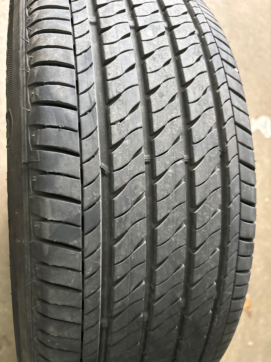 4 x P205/55R17 91V Firestone FT140