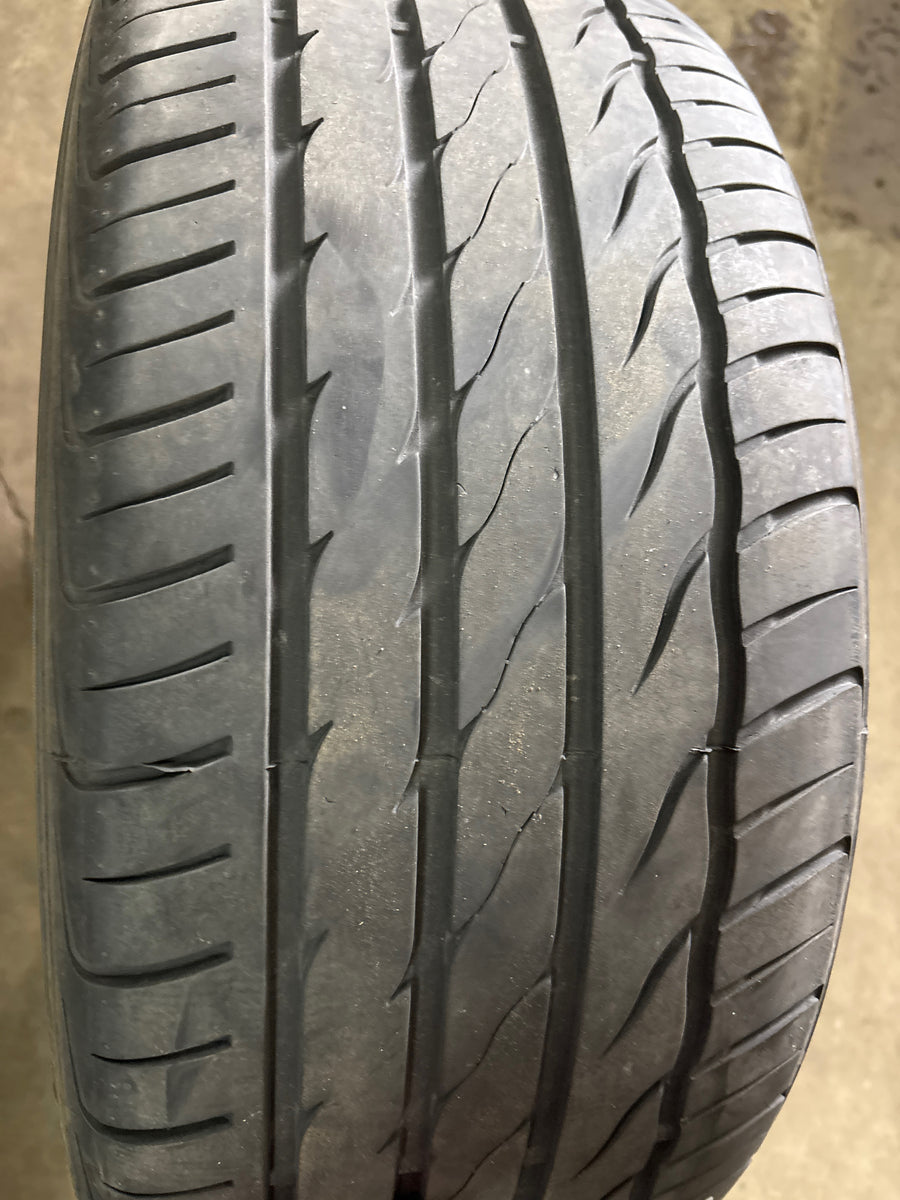 4 x P235/45R18 98W Farroad FRD26