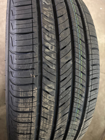 4 x P215/55R17 94V Kumho Solus TA31+