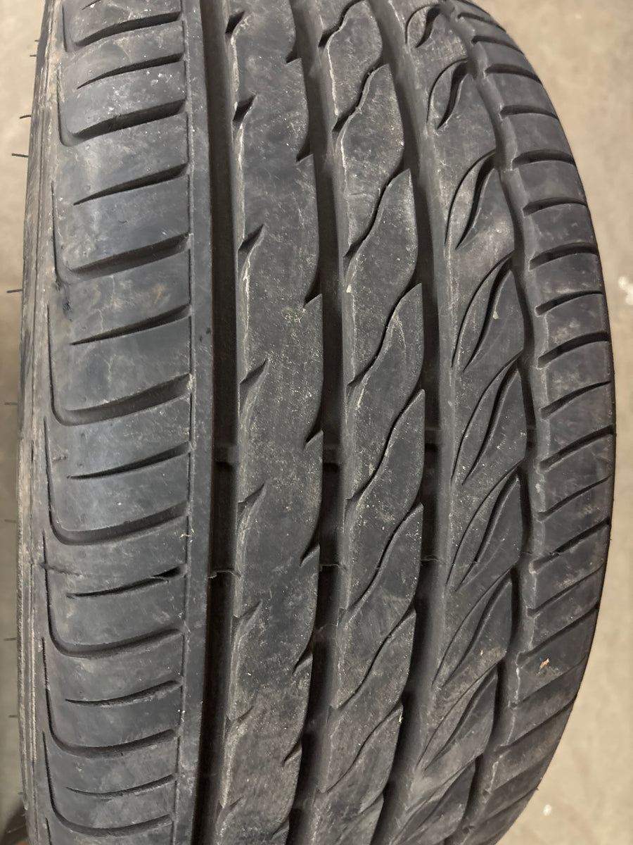 4 x P235/45R18 98W Farroad FRD26