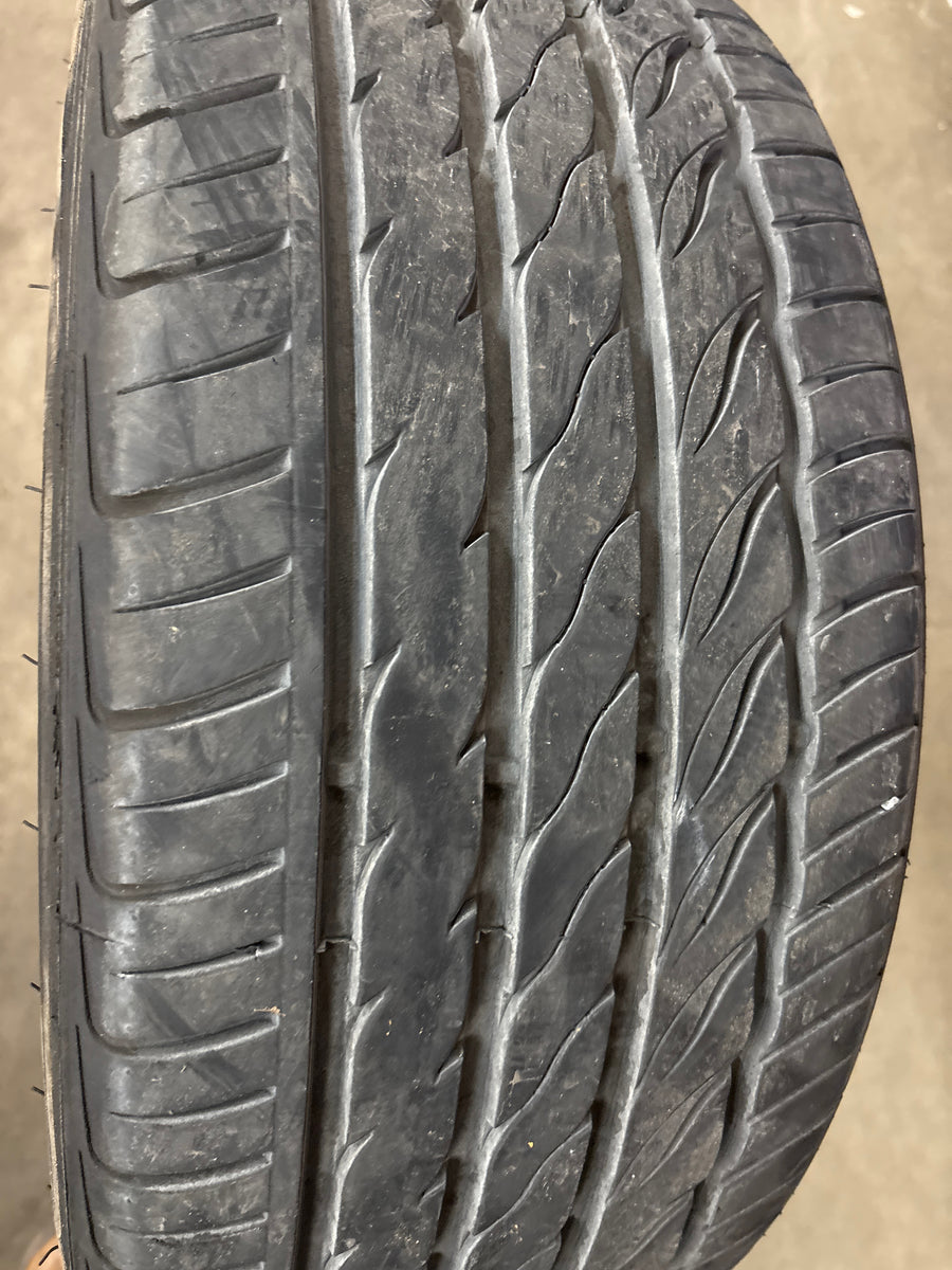 4 x P235/45R18 98W Farroad FRD26