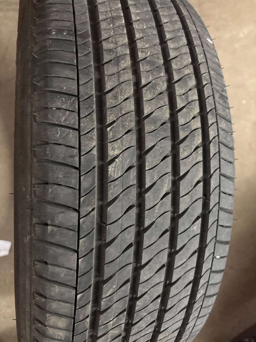 4 x P205/55R17 91V Firestone FT140