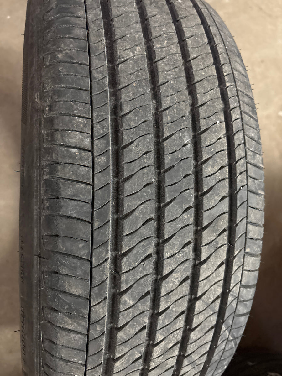 4 x P205/55R17 91V Firestone FT140