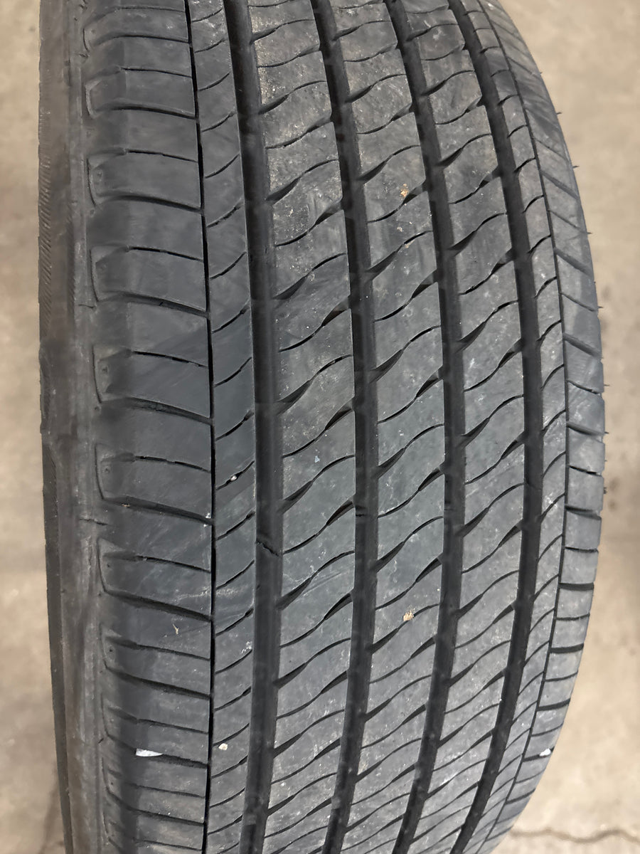 4 x P205/55R17 91V Firestone FT140