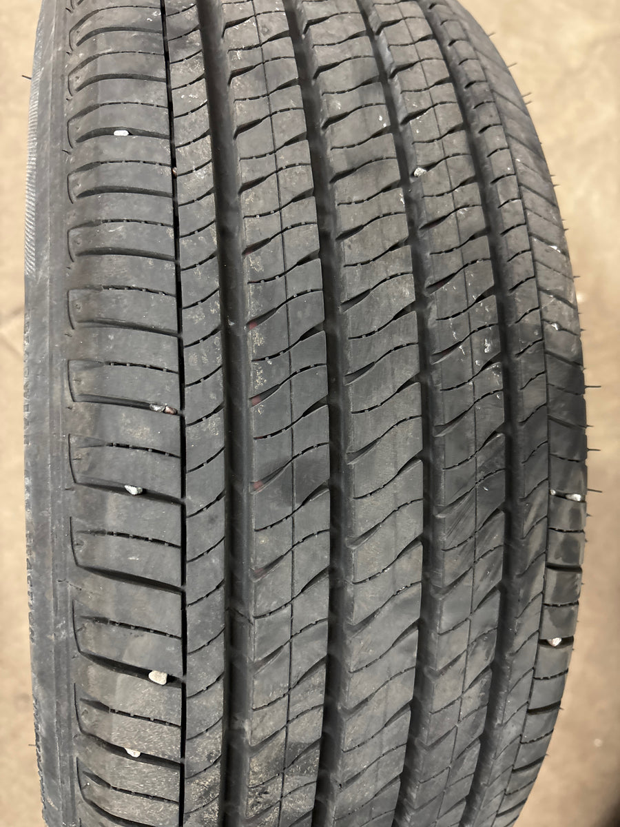 4 x P205/55R17 91V Firestone FT140