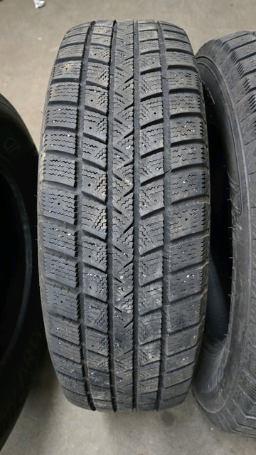 4 x P225/65R17 102T Goodyear Winter Command