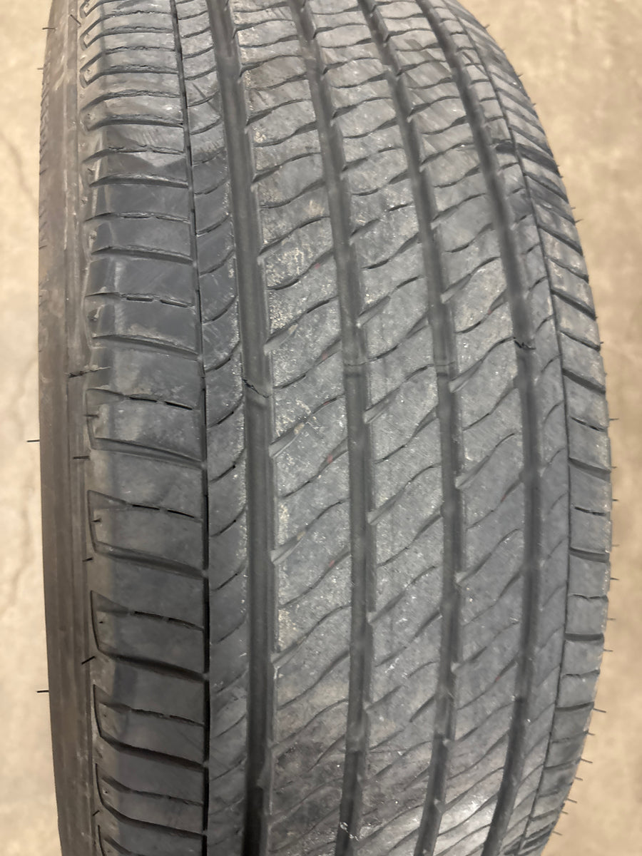 4 x P205/55R17 91V Firestone FT140