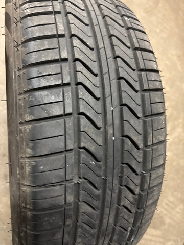 2 x P215/55R17 98V Autre KinForest Sky-X