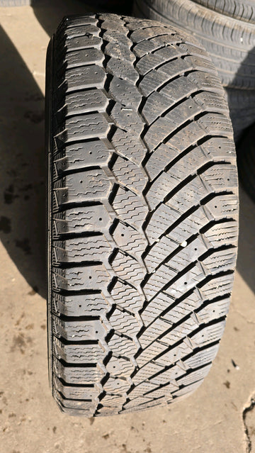 2 x P215/65R16 102T Gislaved Nord Frost 200