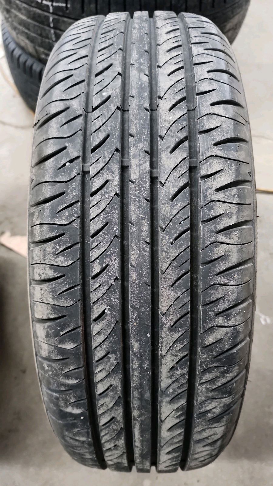 4 x P195/65R15 91V Farroad FRD16