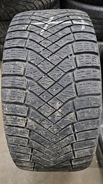 2 x P245/40R18 97H Pirelli Winter Ice Zero FR