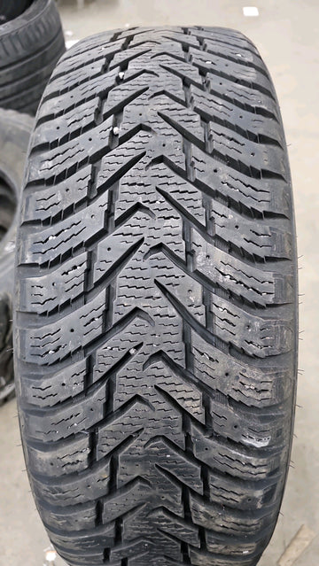 1 x P235/65R17 106T Nokian Hakkapeliitta 8 SUV