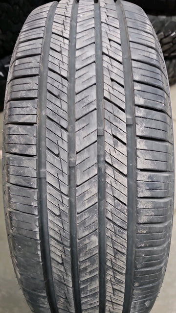 1 x P235/65R17 104H Autre Blackhawk Agility SUV