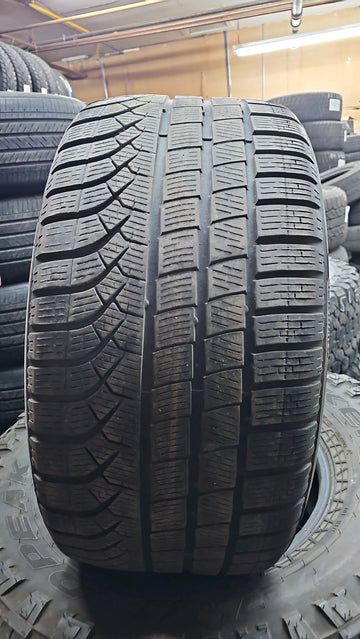 1 x P275/35R19 100V Pirelli PZero Winter