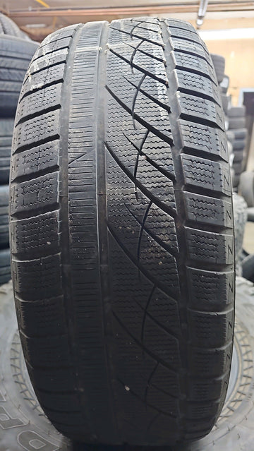 2 x P225/55R18 102V Momo Suv pole w-4