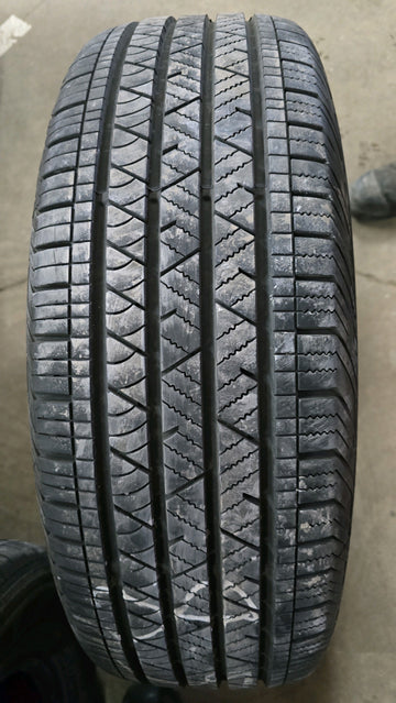 1 x P235/65R17 104H Continental CrossContact LX Sport