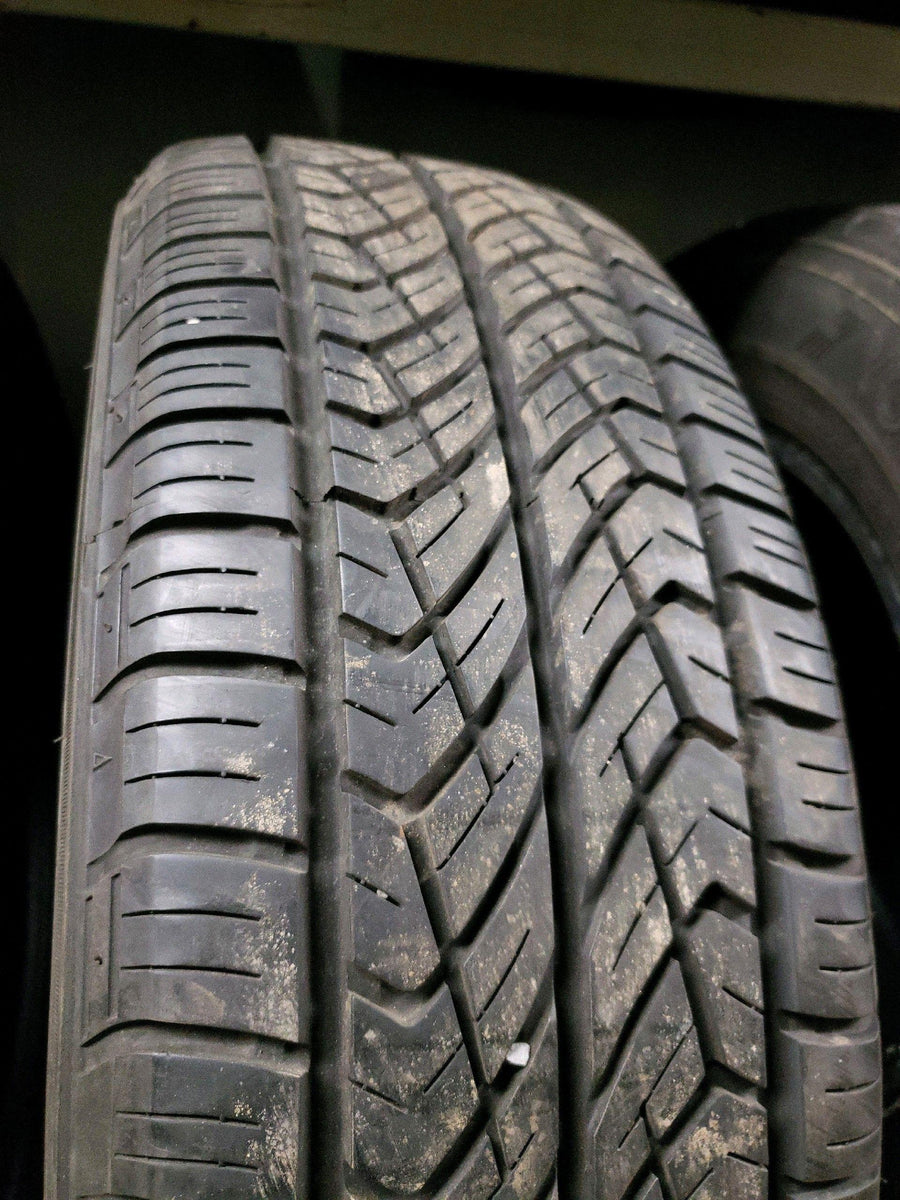 4 x P225/65R17 102T Yokohama Avid S33