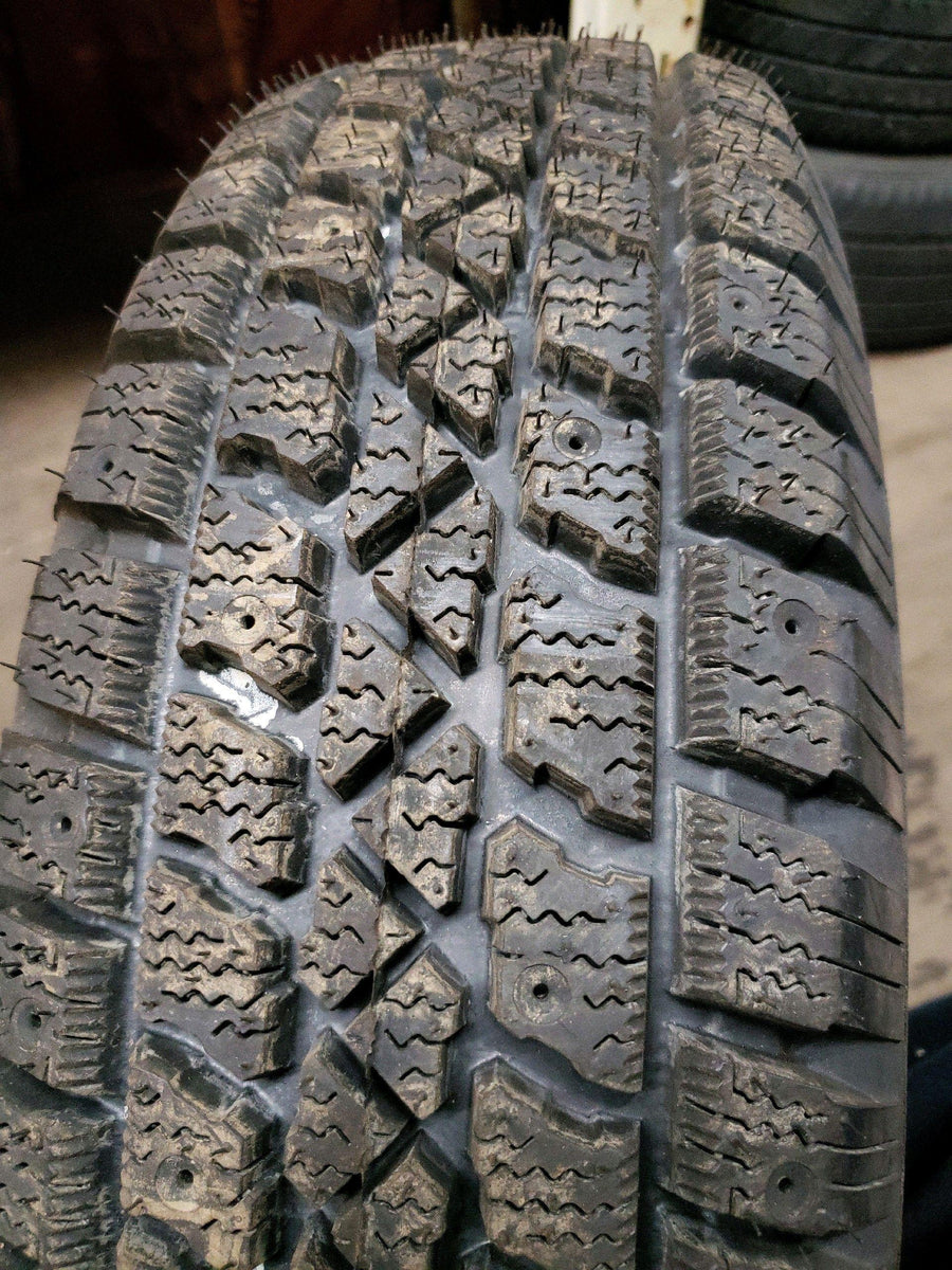 2 x P195/70R14 91S Arctic Claw Winter Txi