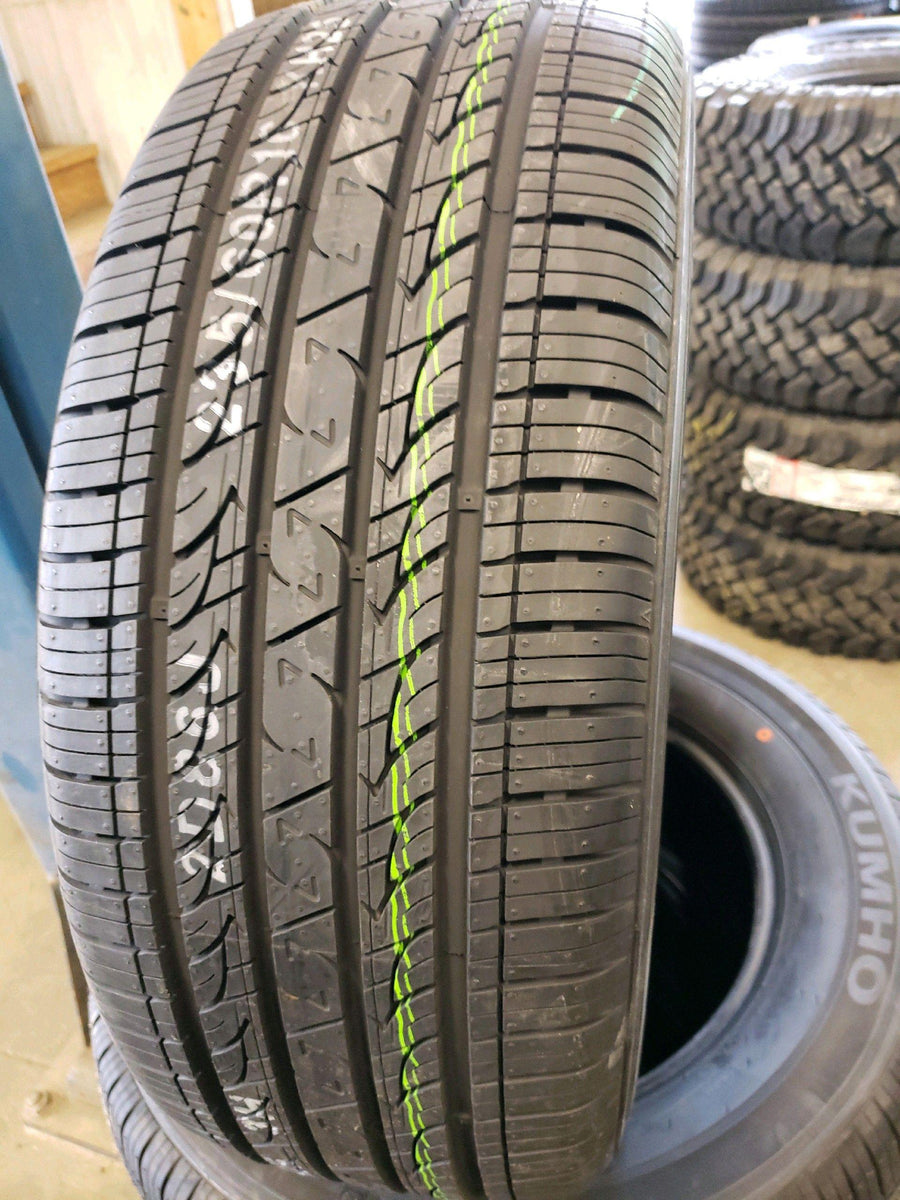 4 x P235/60R16 100H Kumho Solus KH25