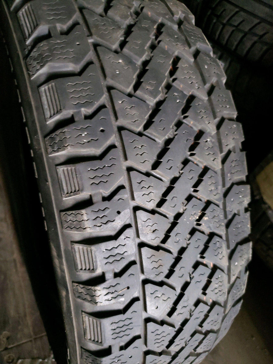 4 x P195/65R15 89S Pacemark Snowtrakker Radial ST2