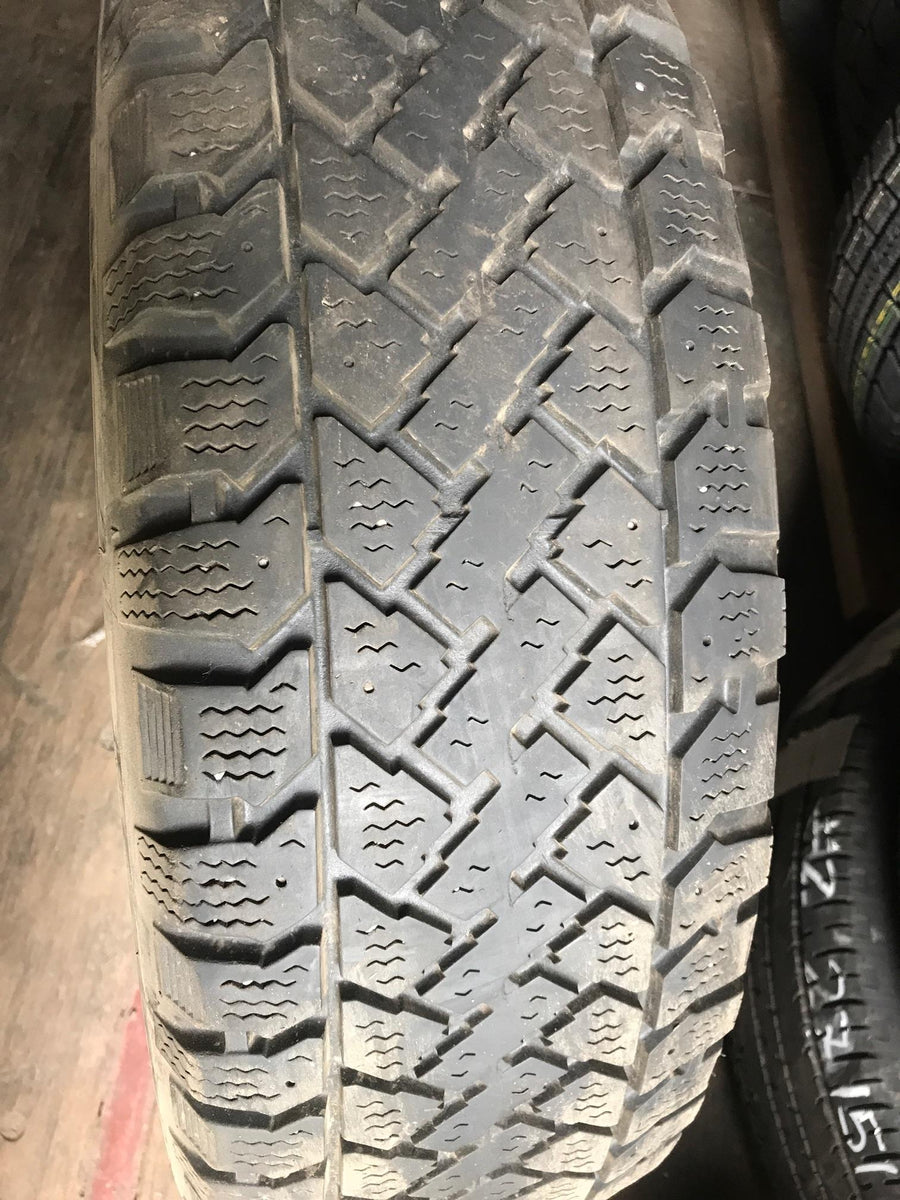 4 x P195/65R15 89S Pacemark Snowtrakker Radial ST2