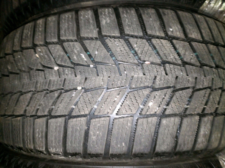 4 x P225/50R17 98H Continental WinterContact SI
