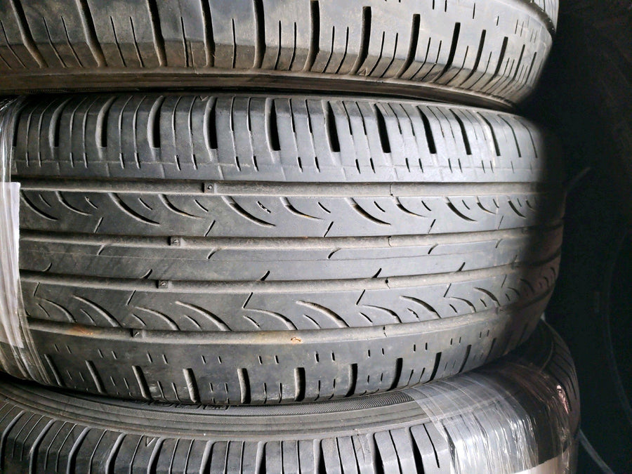 4 x P205/65R16 94H Kumho Solus KH25