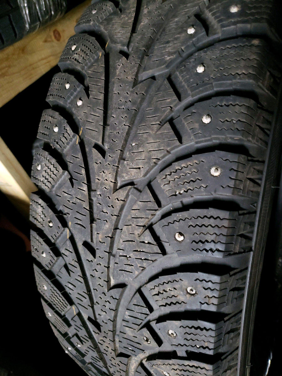 4 x P215/65R16 98T Hankook Winter iPike