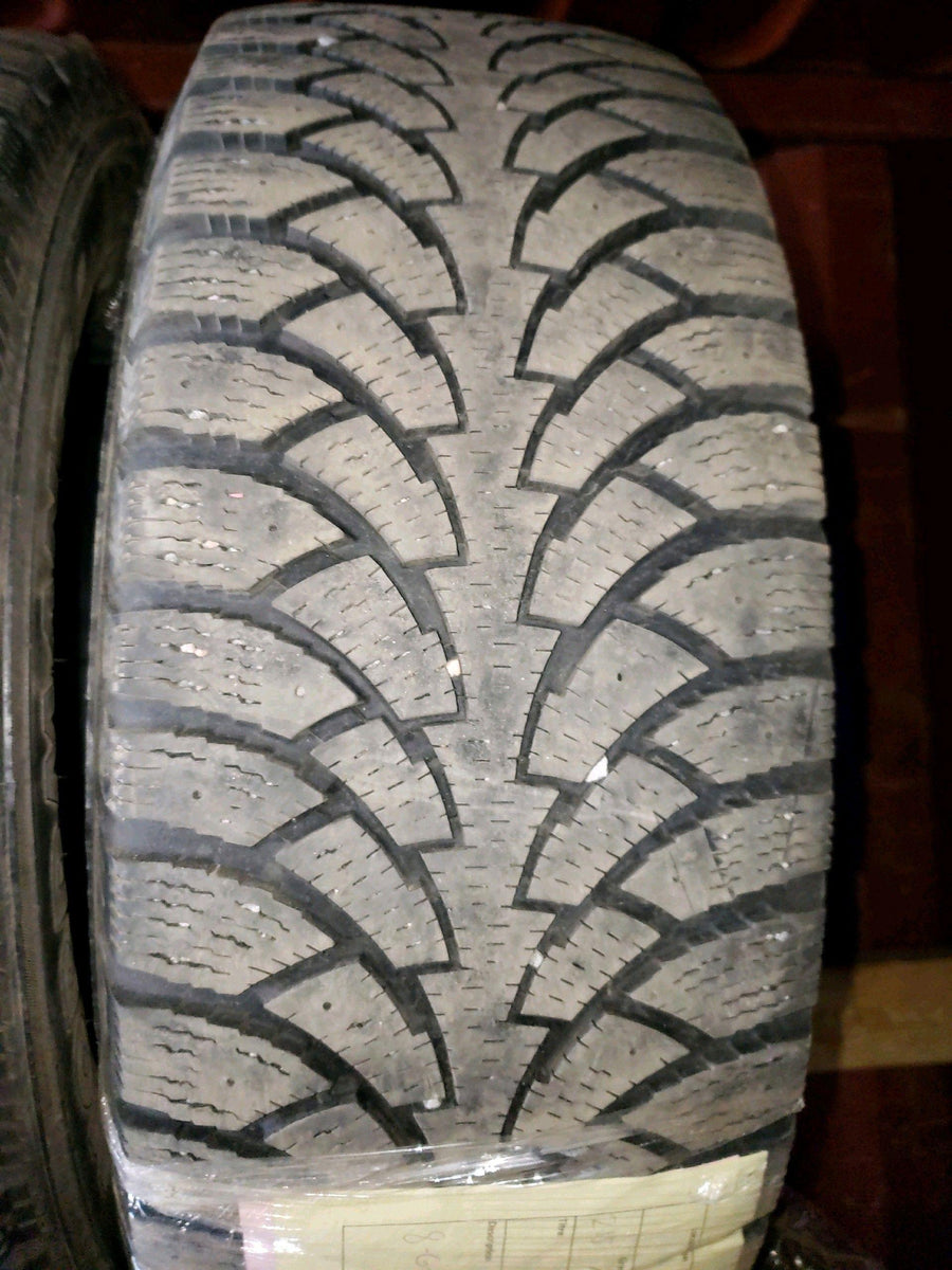 4 x P215/60R16 99T Nokian Nordman 4