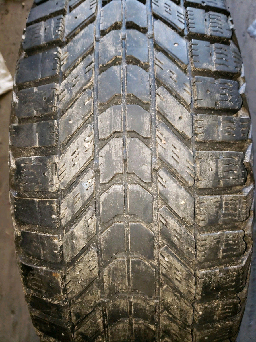 1 x P205/55R16 90S Firestone Winterforce