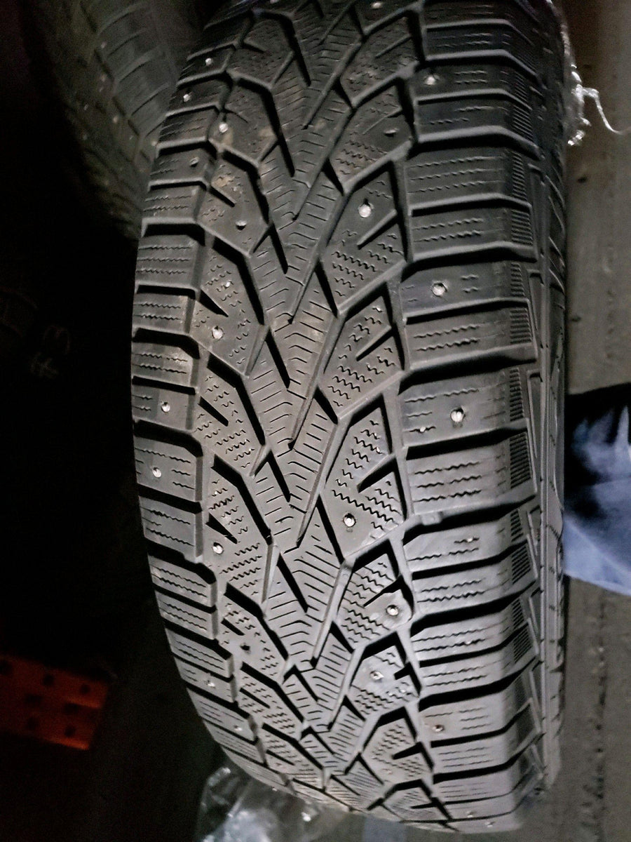 4 x P215/70R16 100T Gislaved Nord Frost 100