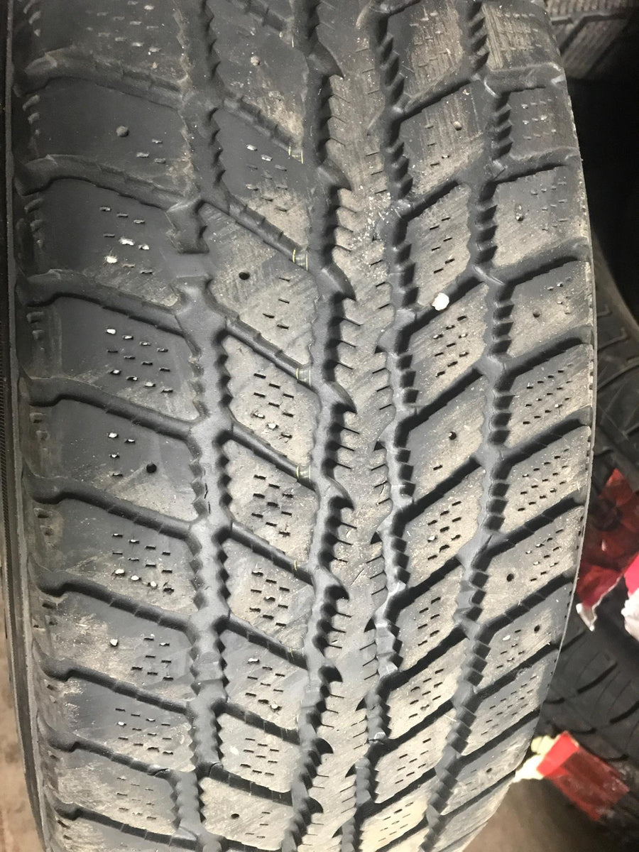 2 x P205/65R15 94T Nexen Winguard 231