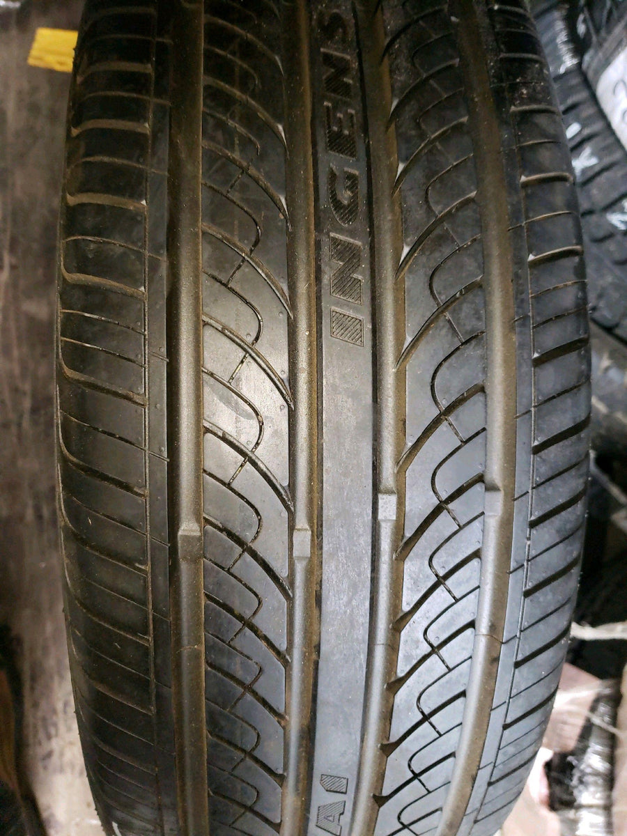 1 x P225/60R17 99V Maxtrek Ingens A1*